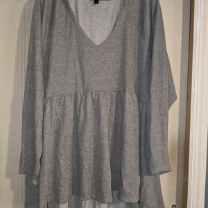 High low long sleeve pullover